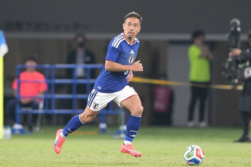 後半からピッチに立った長友佑都