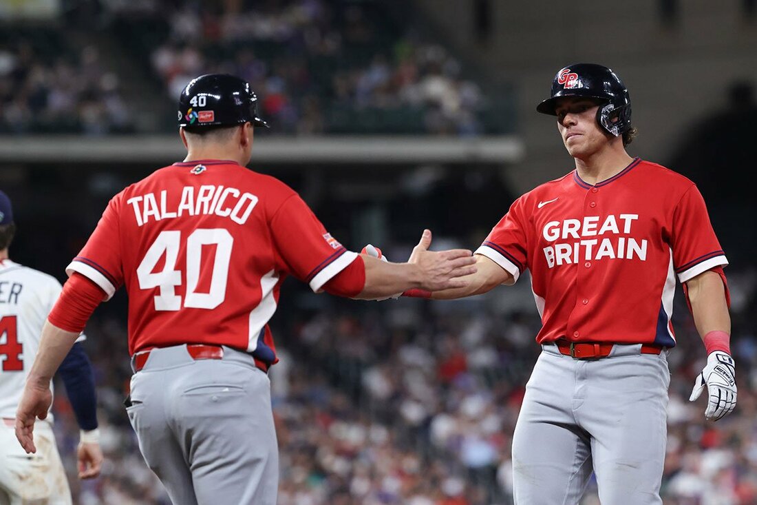 米代表との一戦で、序盤は奮闘したイギリス代表（ロイター）