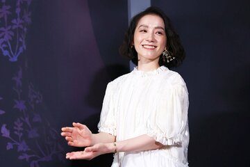 年齢を重ねてエレガントさを増す篠原ともえ