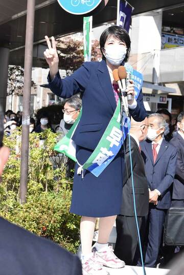  地元入りした高市氏（東スポWeb）