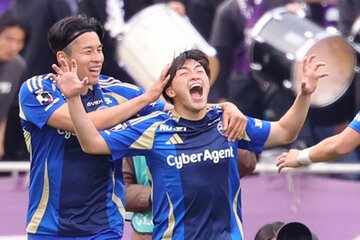 開幕の広島戦で敗れはしたものの、先制弾を決める活躍を見せたＪ１町田のＦＷ相馬勇紀(右)