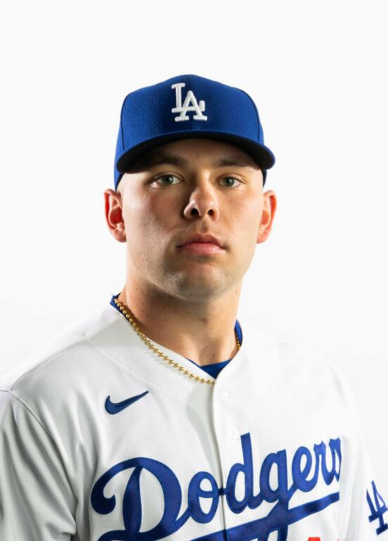 朗希をサポートするダルトン・ラッシング（ロイター）