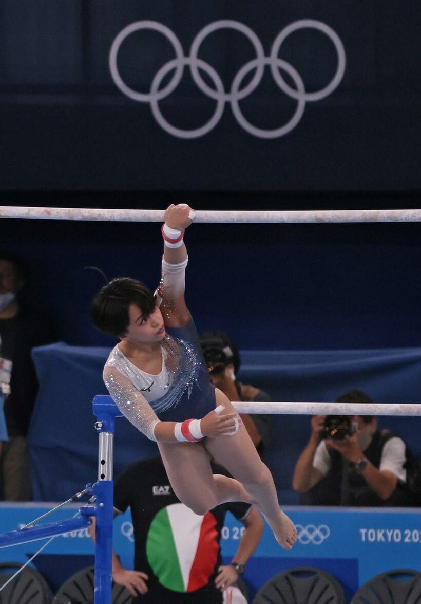  村上茉愛は段違い平行棒でのミスを反省