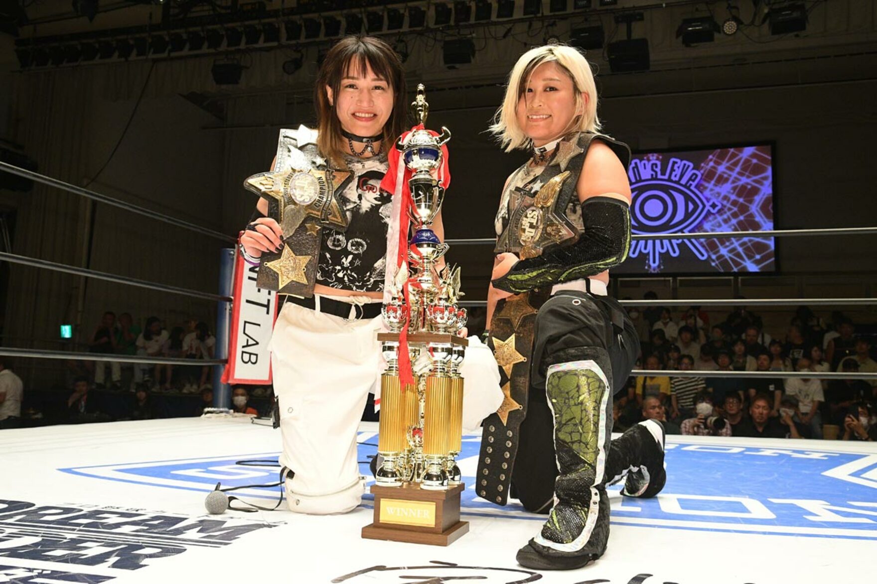 写真:【スターダム】朱里&小波がゴッデス王座獲得 「今日勝ったのは私たちの師弟愛」 | 東スポWEB