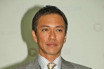 八代英輝氏