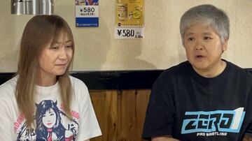 YouTube番組で対談した工藤めぐみGM（左）とコンバット豊田さん（ⒸZERO1）