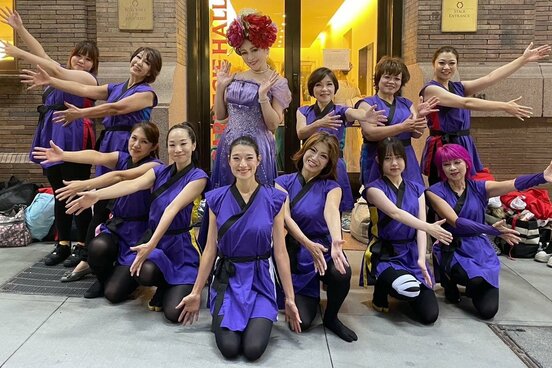 原めぐみ（中央）