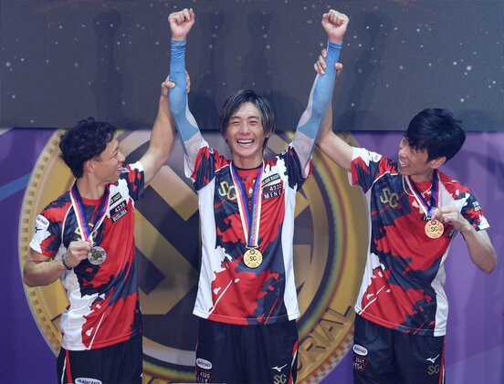 GRANDE5全制覇の偉業を達成した峰竜太