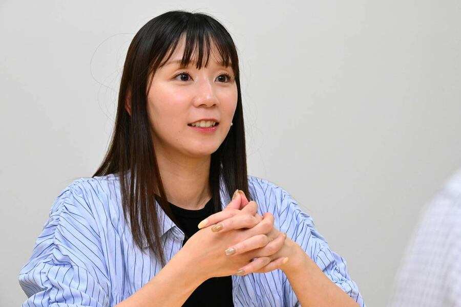 インタビューに応じた吉川千愛さん