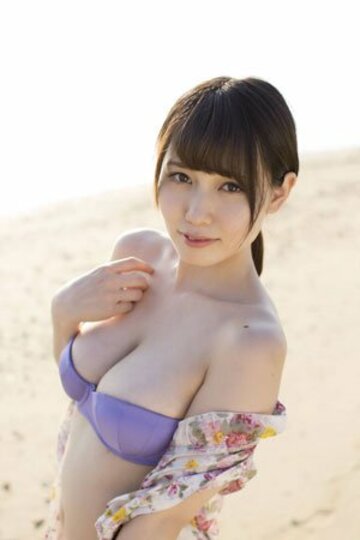 桜井えりな、イメージＤＶＤ「さくらいろ」（ラインコミュニケーションズ）