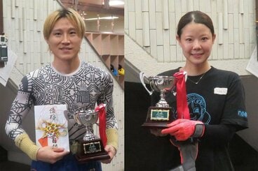 優勝した川原祐明(左)と米丸乃絵