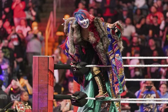 先週のロウに登場したアスカ(C)2023 WWE, Inc. All Rights Reserved.