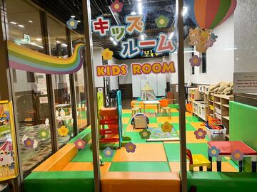 キッズルームもあるので子供連れにはもってこい！