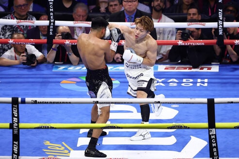 井上尚弥がまさかの〝苦戦〟 カルデナスにTKO勝ちもキャリア2度目