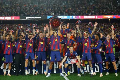 【レア】FCバルセロナ スペインリーグ04-05優勝記念12体セット スペイン】バルセロナ2季連続29度目V〝優勝と崩壊〟地元メディアが