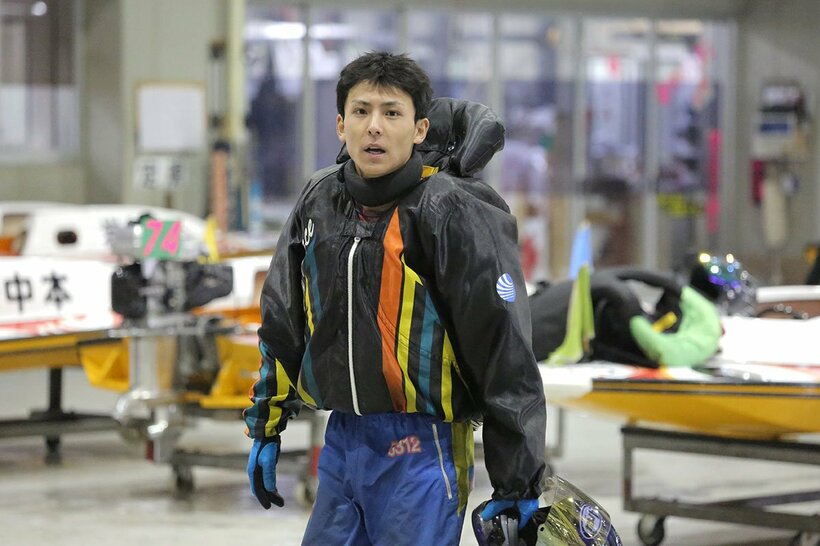 川辺郭人