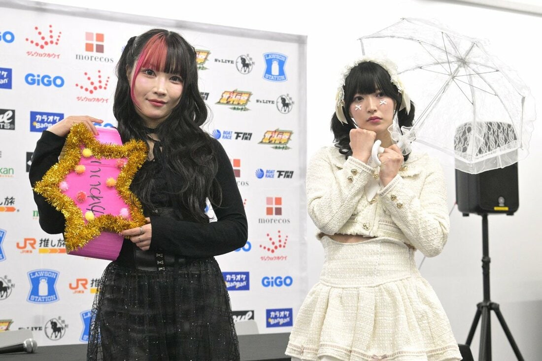 ともに「かわいさ」をアピールしたさくらあや(右)と伊藤麻希