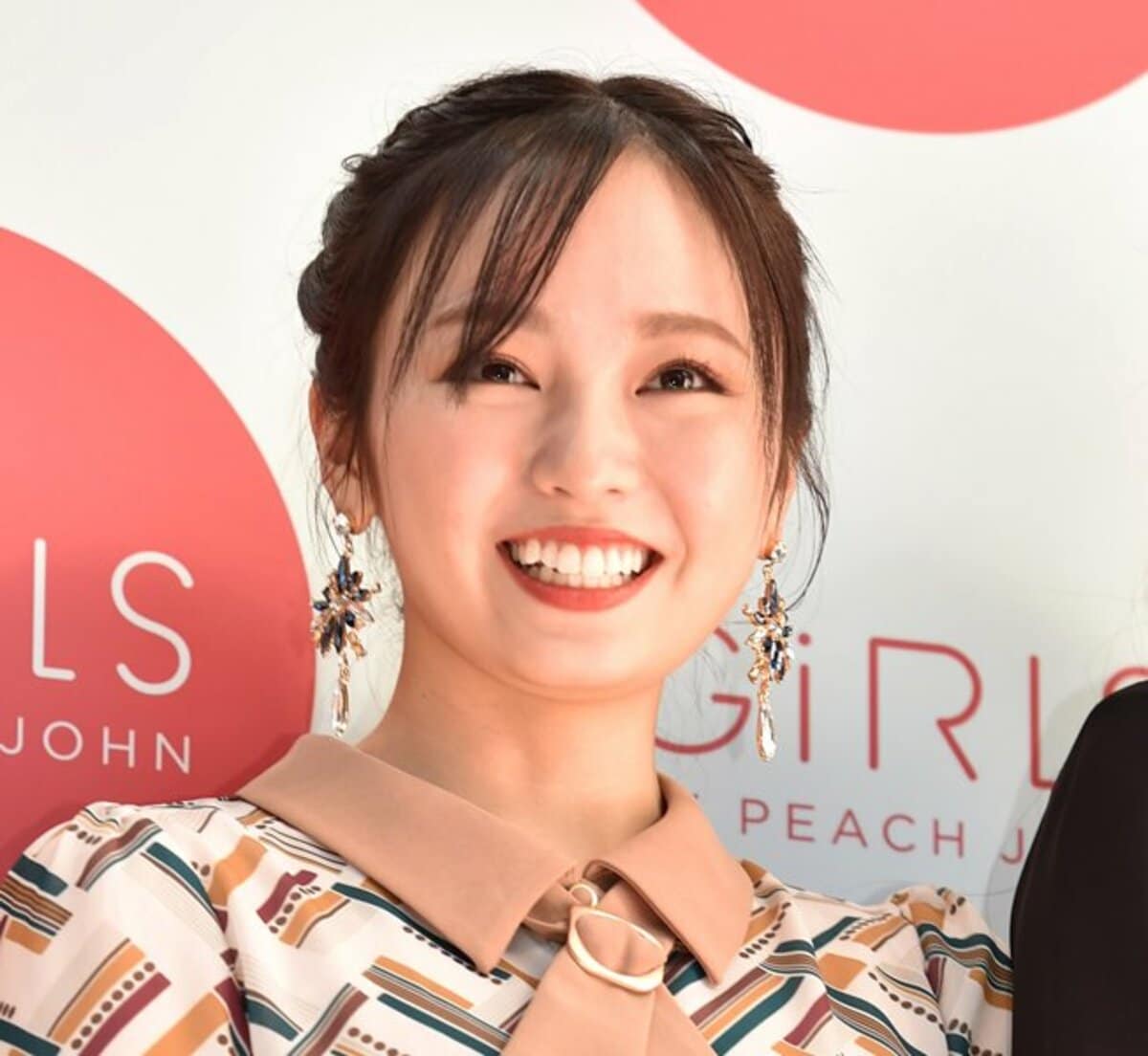 ワタナベマホト 妻
