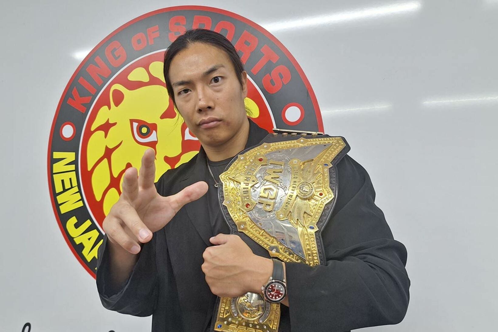 写真：【新日本】IWGP世界王者の竹下幸之介が巡業不参加めぐるブーイングを一蹴「賛否の否に構う時間ない」 | 東スポWEB