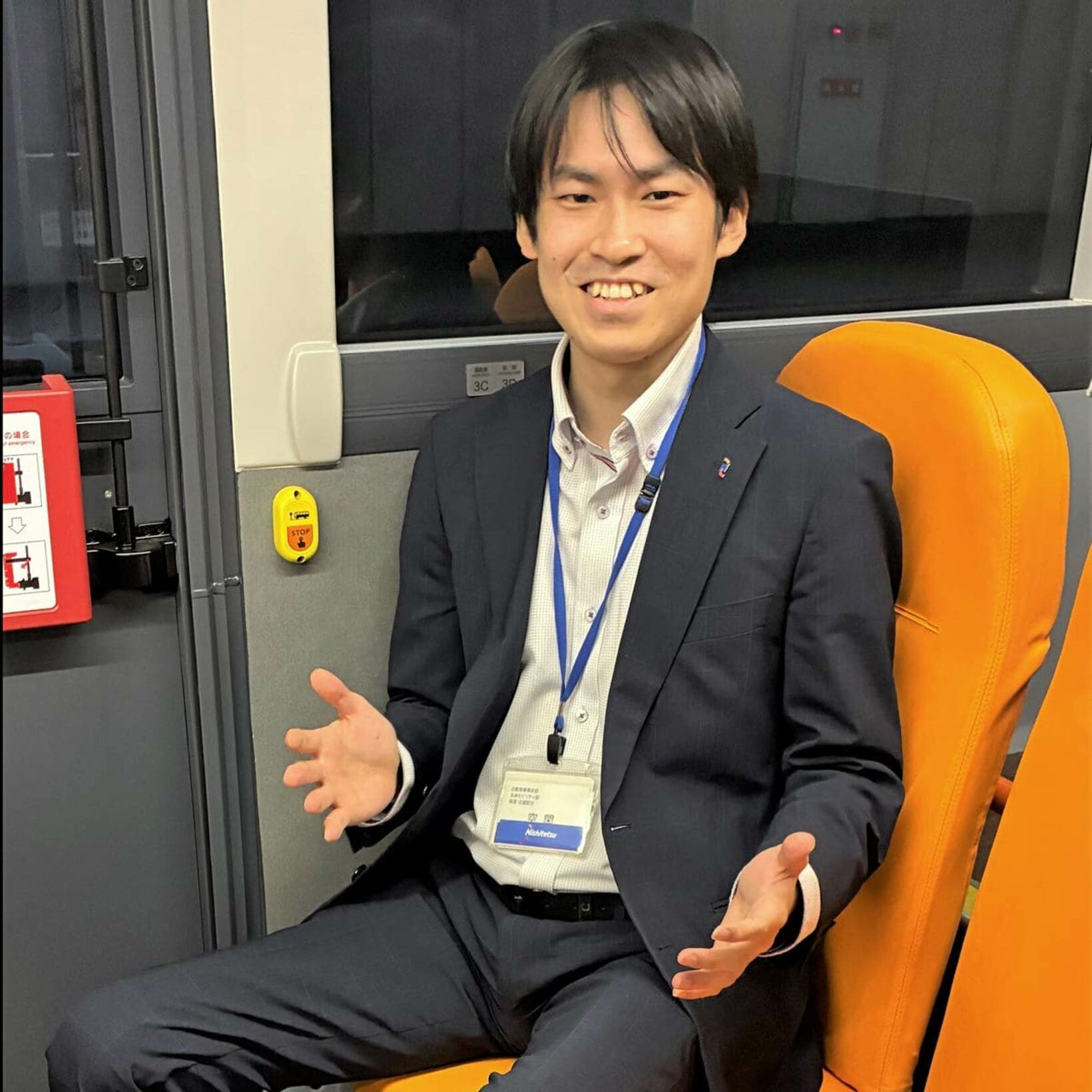 新型車両の魅力を語る空閑水輝さん