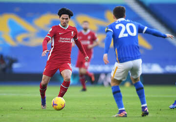  フル出場した南野（左）は見せ場を作ることはできなかった（ロイター）