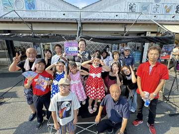 メジャーデビュー記念イベントを開催する不知火鈴香