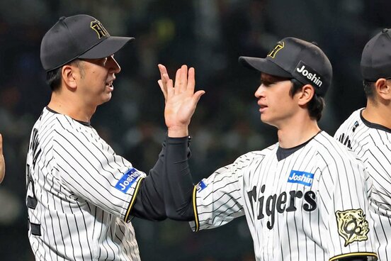 藤川監督と近本