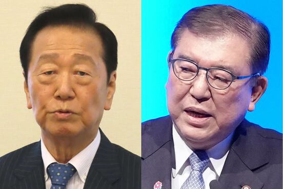 小沢一郎氏（左）と石破首相