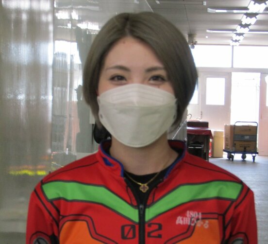 高田ひかる