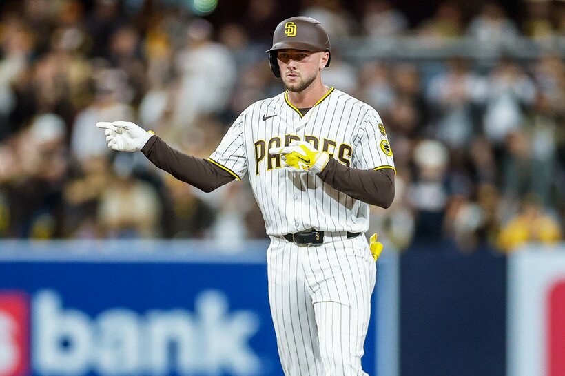 パドレスのクラブハウスに卓球台を用意した外野手メリル（ロイター）