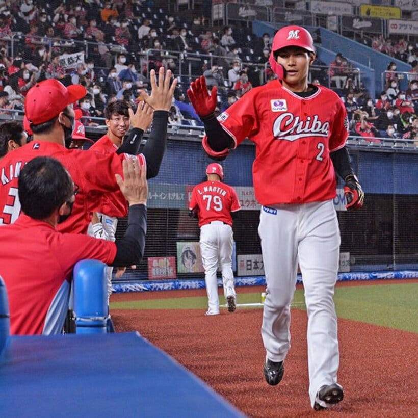  プロ初アーチを放った藤原