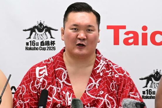 女子部門を高評価した白鵬氏