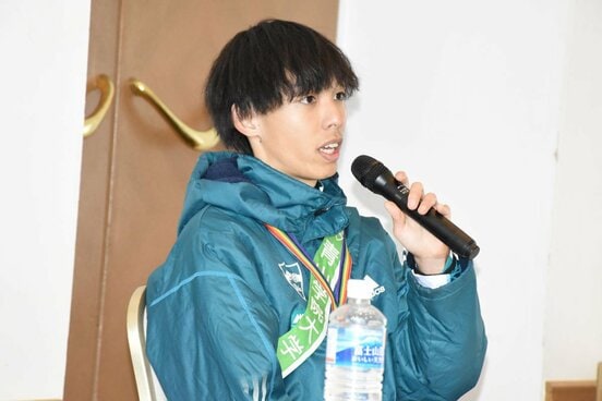 往路優勝後に会見に登場した青学大・黒田朝日