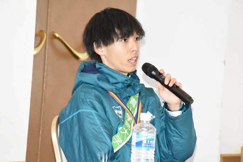往路優勝後に会見に登場した青学大・黒田朝日