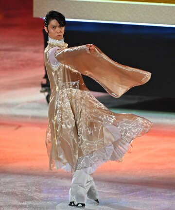 演技する羽生結弦（カメラ＝藤原寛奈）
