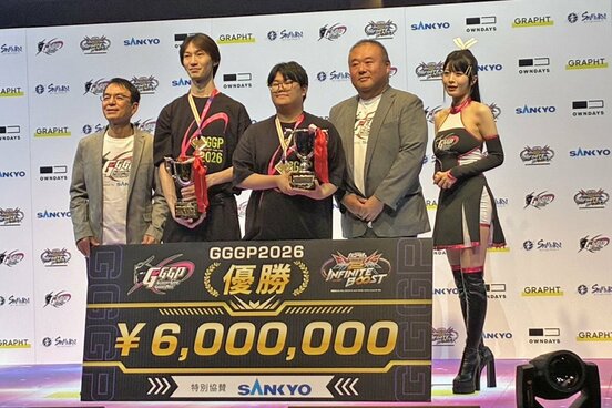 (左から)東郷専務、こざやま、みことばーすでぃJr、田村烈氏、月城莉奈(サンライズ)