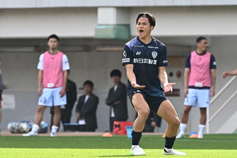 吠える辻岡佑真