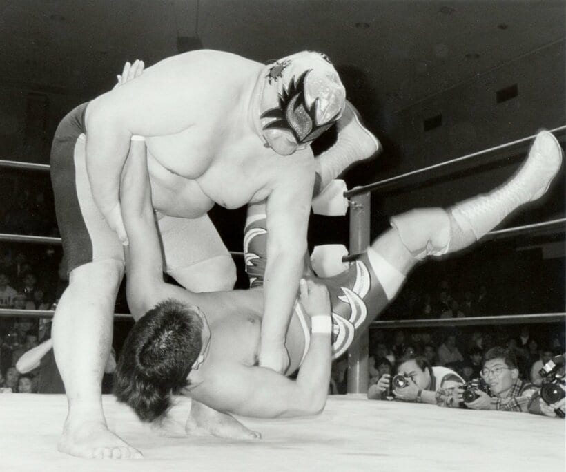  相撲軍団の嵐はＷＡＲデビュー戦で安良岡をＫＯ（東スポWeb）