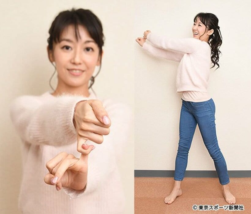  指を絡ませて、ゆっくり体をひねりましょう