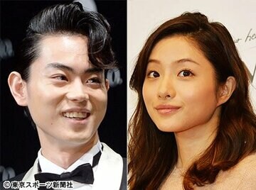石原さとみ（右）と菅田将暉