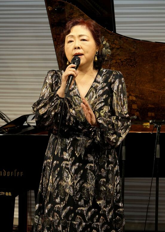 東京・港区の赤坂ストラドホールでライブを開催した丸山圭子