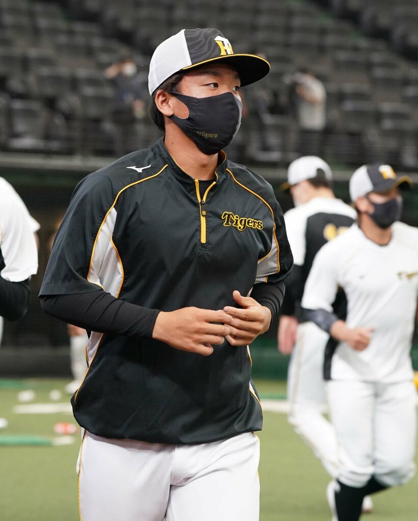  デビューの日が迫る村上
