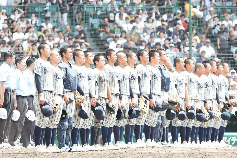 横手を下し、２回戦突破を果たした敦賀気比ナイン