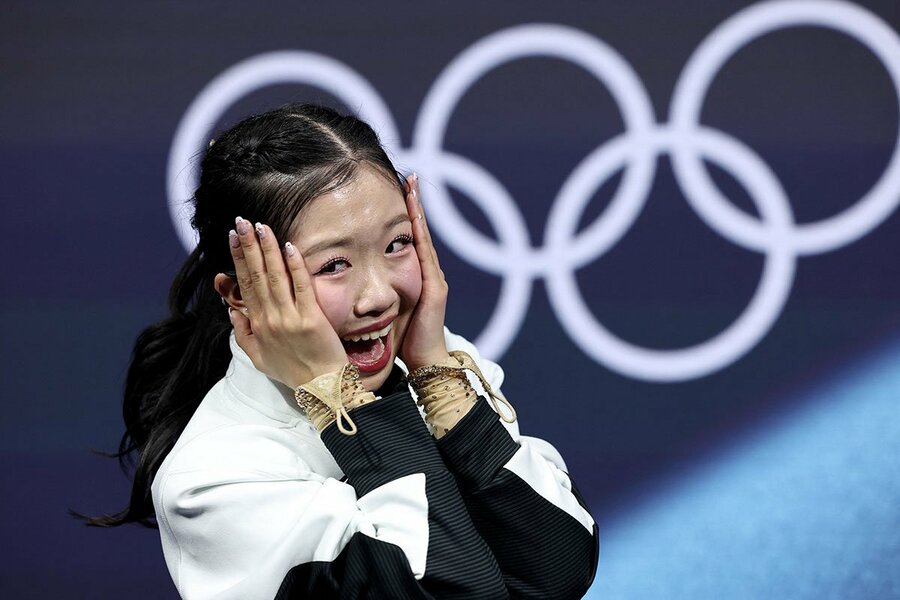 メダル獲得に驚く中井亜美（ロイター）