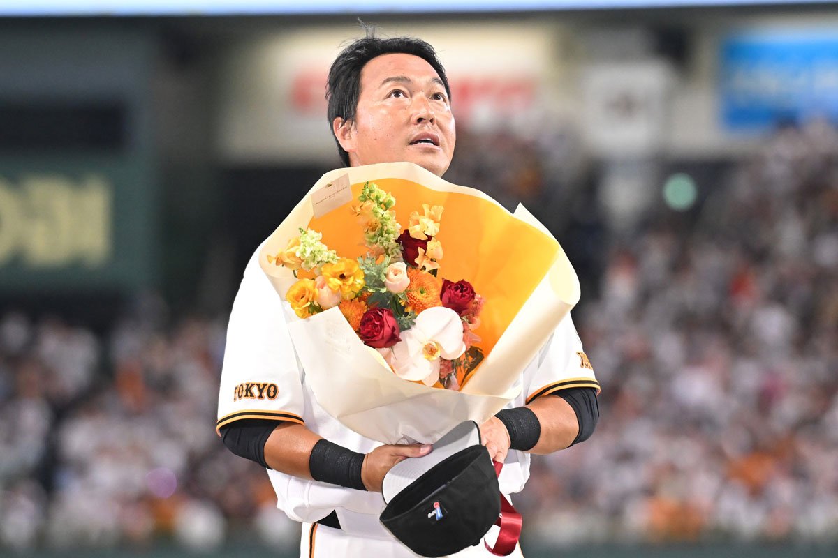 写真：【巨人】長野久義が引退試合で走攻守の大活躍 新庄監督の粋な 