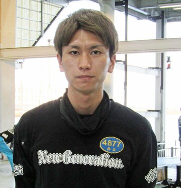 鈴谷一平