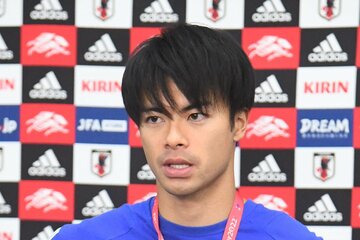 アーセナルが熱視線を送る三笘薫