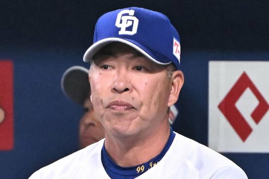 この日は打つ手がなかった中日・井上監督