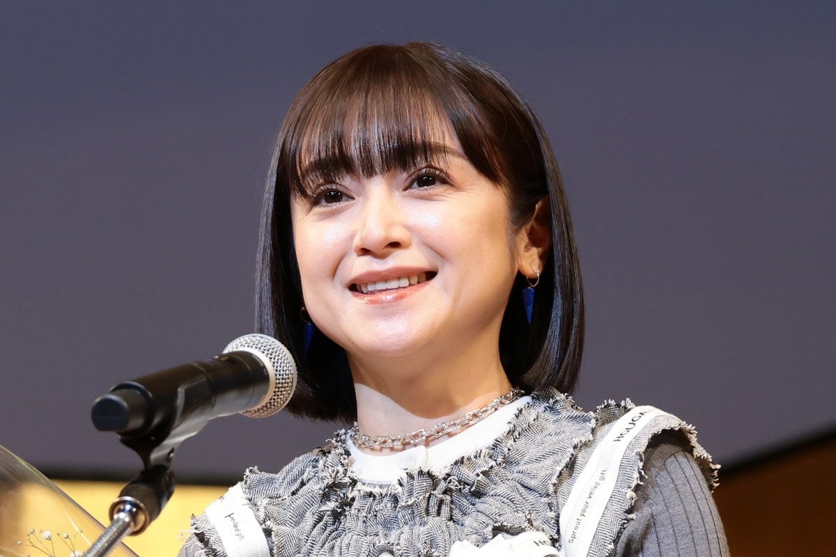 写真：安達祐実 20歳長女は海外留学中「面白い女に育ってます」「ファッションの勉強とか」 | 東スポWEB