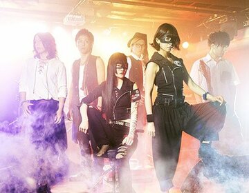  異例のライブで話題の「絶叫する６０度」